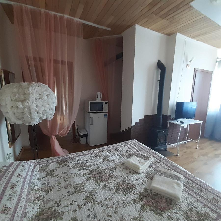 Viesu Nams "Laimes Pakavs" Hotel Straupe Buitenkant foto