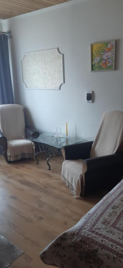 Viesu Nams "Laimes Pakavs" Hotel Straupe Buitenkant foto