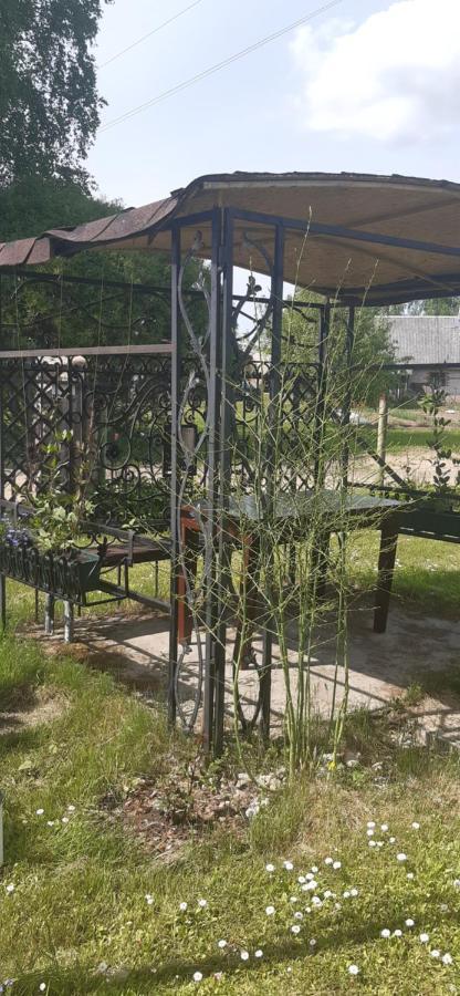 Viesu Nams "Laimes Pakavs" Hotel Straupe Buitenkant foto