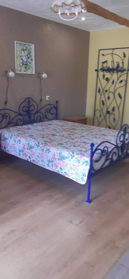 Viesu Nams "Laimes Pakavs" Hotel Straupe Buitenkant foto