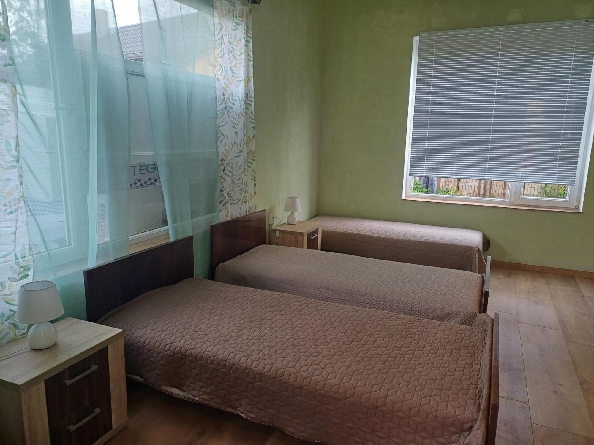 Viesu Nams "Laimes Pakavs" Hotel Straupe Buitenkant foto